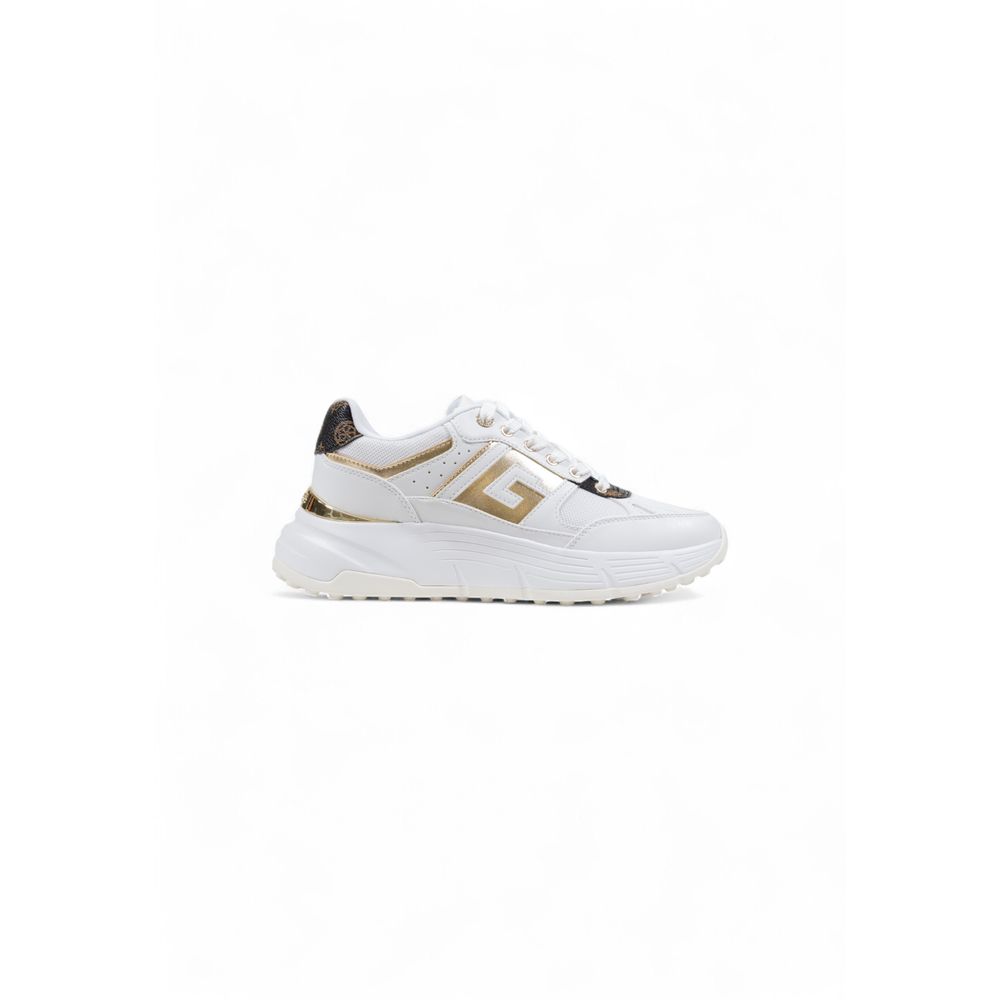 Guess Weiße Chunky-Sneaker aus Polyethylen – Modernes Design mit markanter Sohle