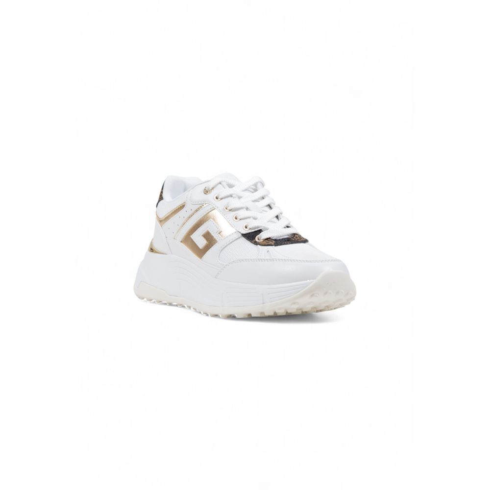 Guess Weiße Chunky-Sneaker aus Polyethylen – Modernes Design mit markanter Sohle