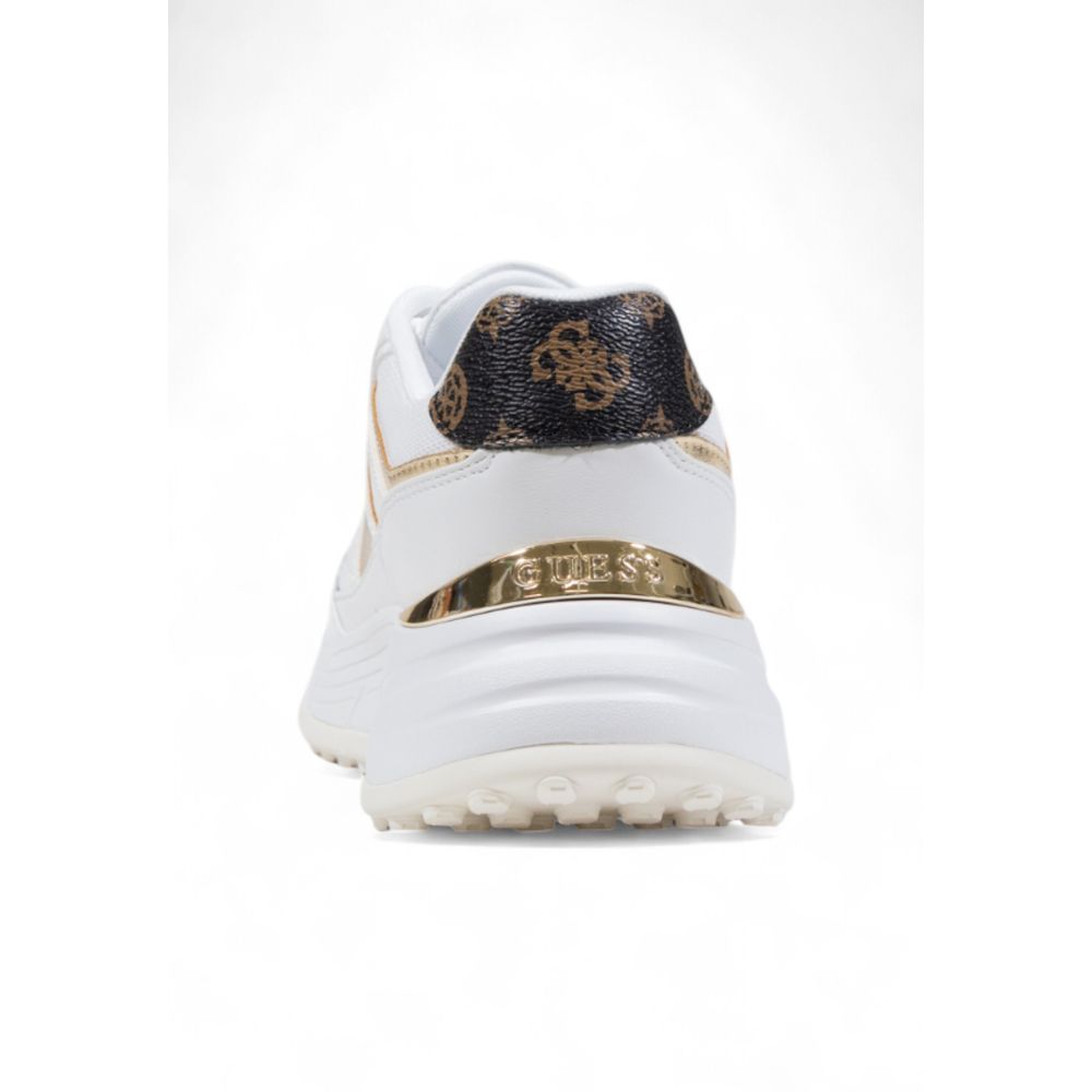 Guess Weiße Chunky-Sneaker aus Polyethylen – Modernes Design mit markanter Sohle