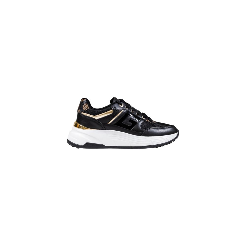 Guess Chunky Sneaker aus schwarzem Polyethylen – Stilvoll & Modern.