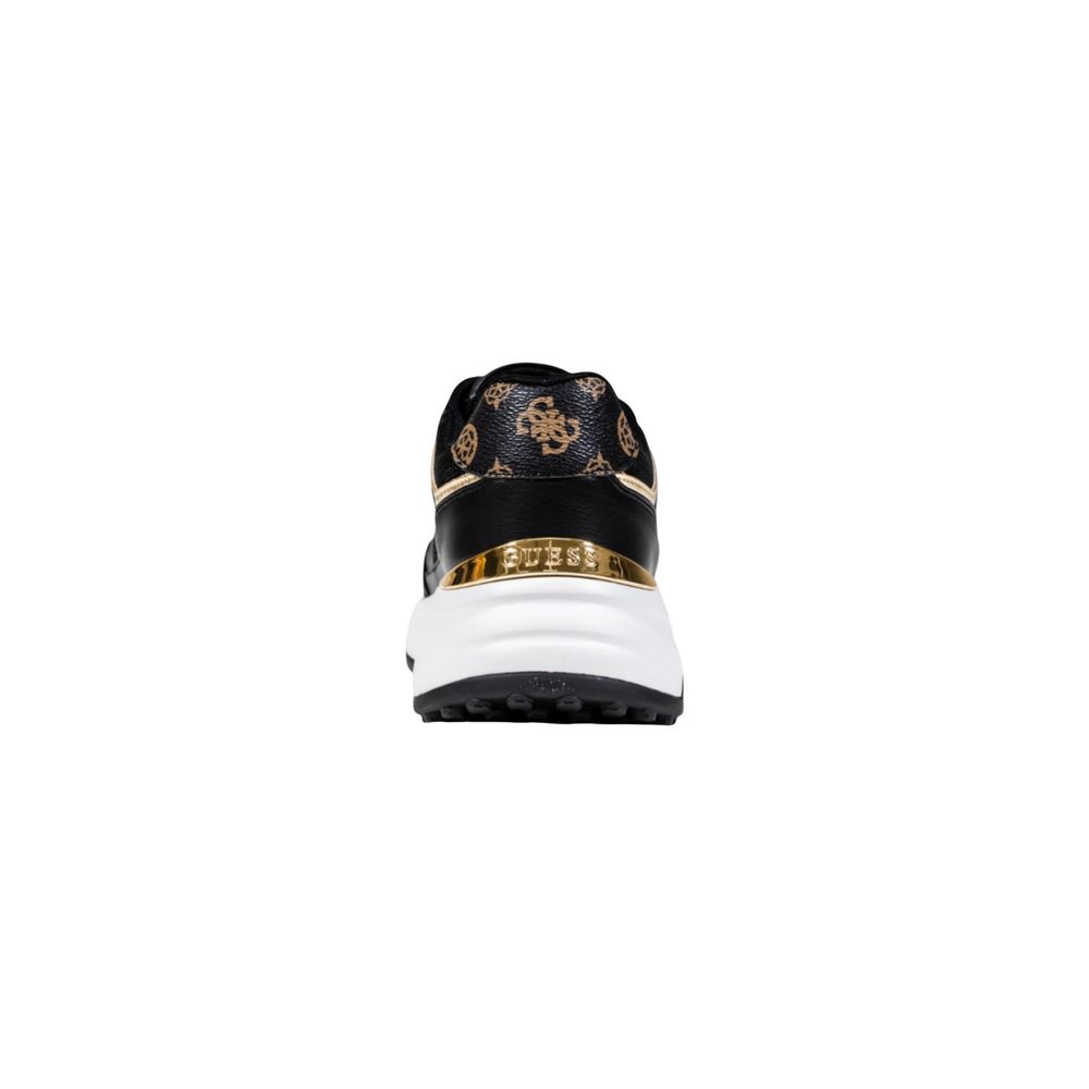 Guess Chunky Sneaker aus schwarzem Polyethylen – Stilvoll & Modern.