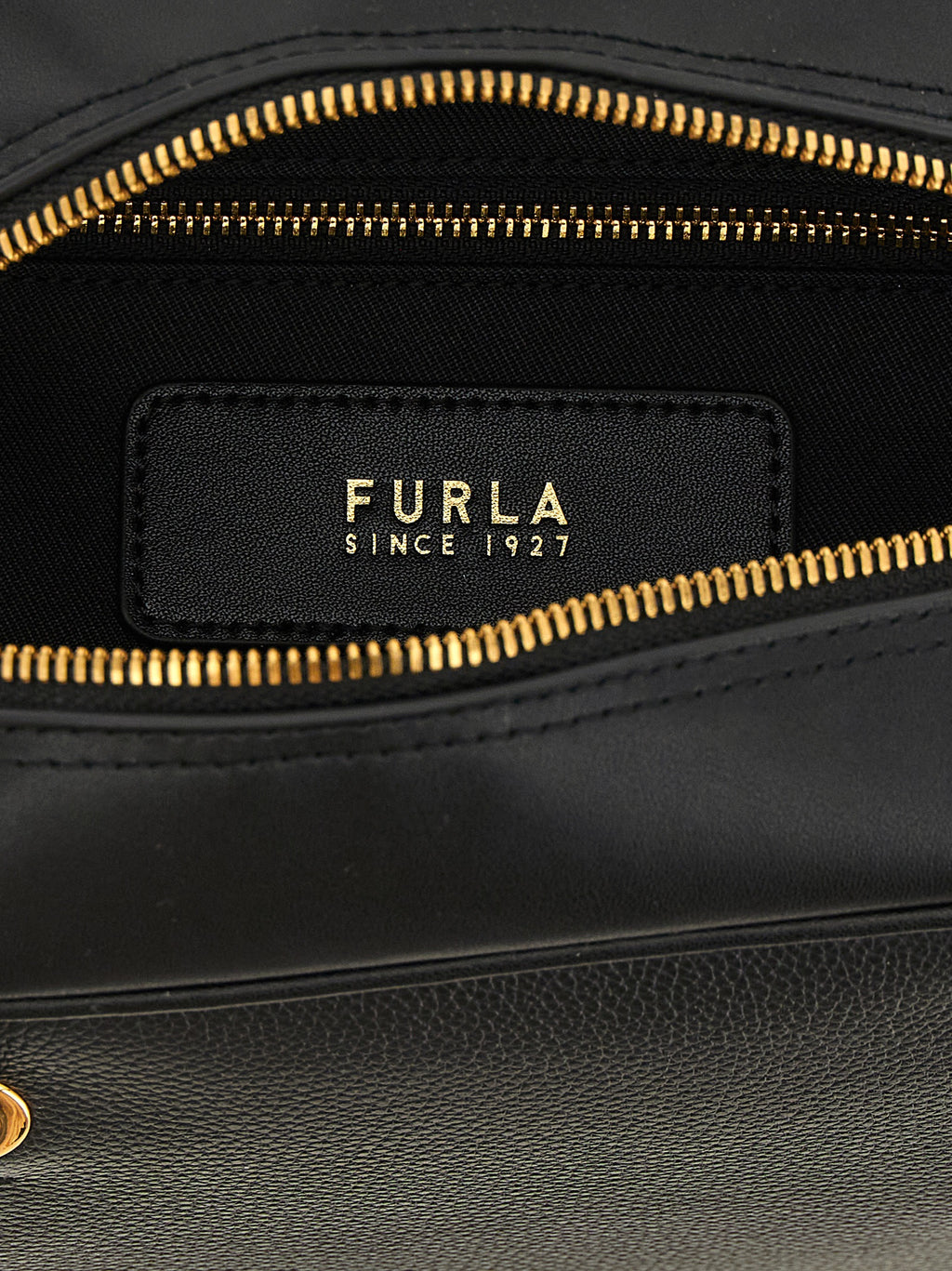 Furla Schwarze Kalbsleder-Handtasche