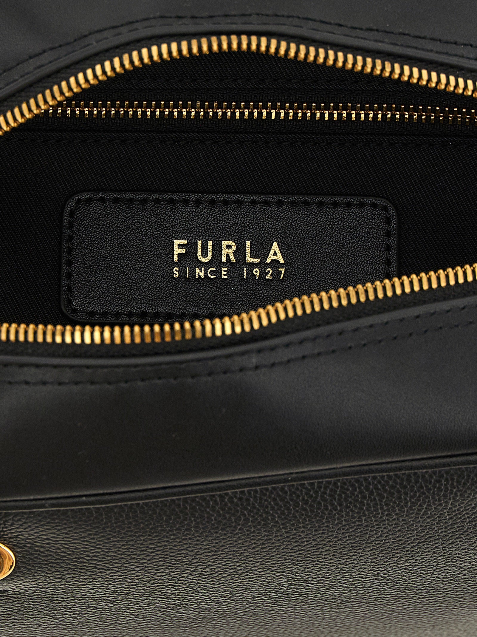 Furla Schwarze Kalbsleder-Handtasche
