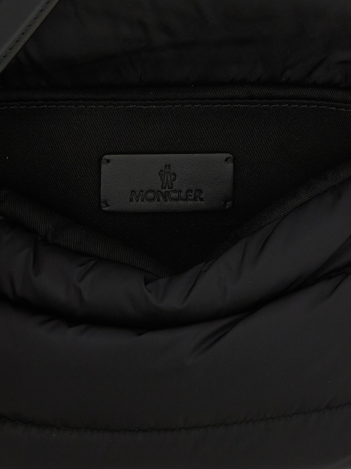 Moncler Schwarze Schultertasche aus Polyamid
