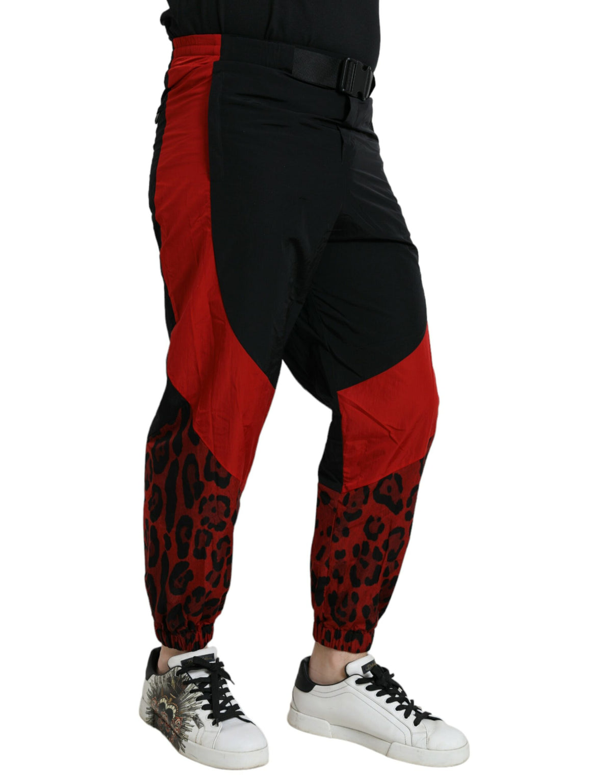 Dolce & Gabbana Schwarz-Rot Leopard Print Nylon Jogger Hose