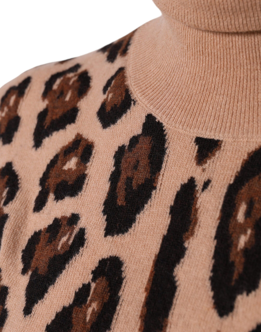Dolce & Gabbana Beigefarbenes Rollkragenpullover aus Wolle mit Leopardenmuster