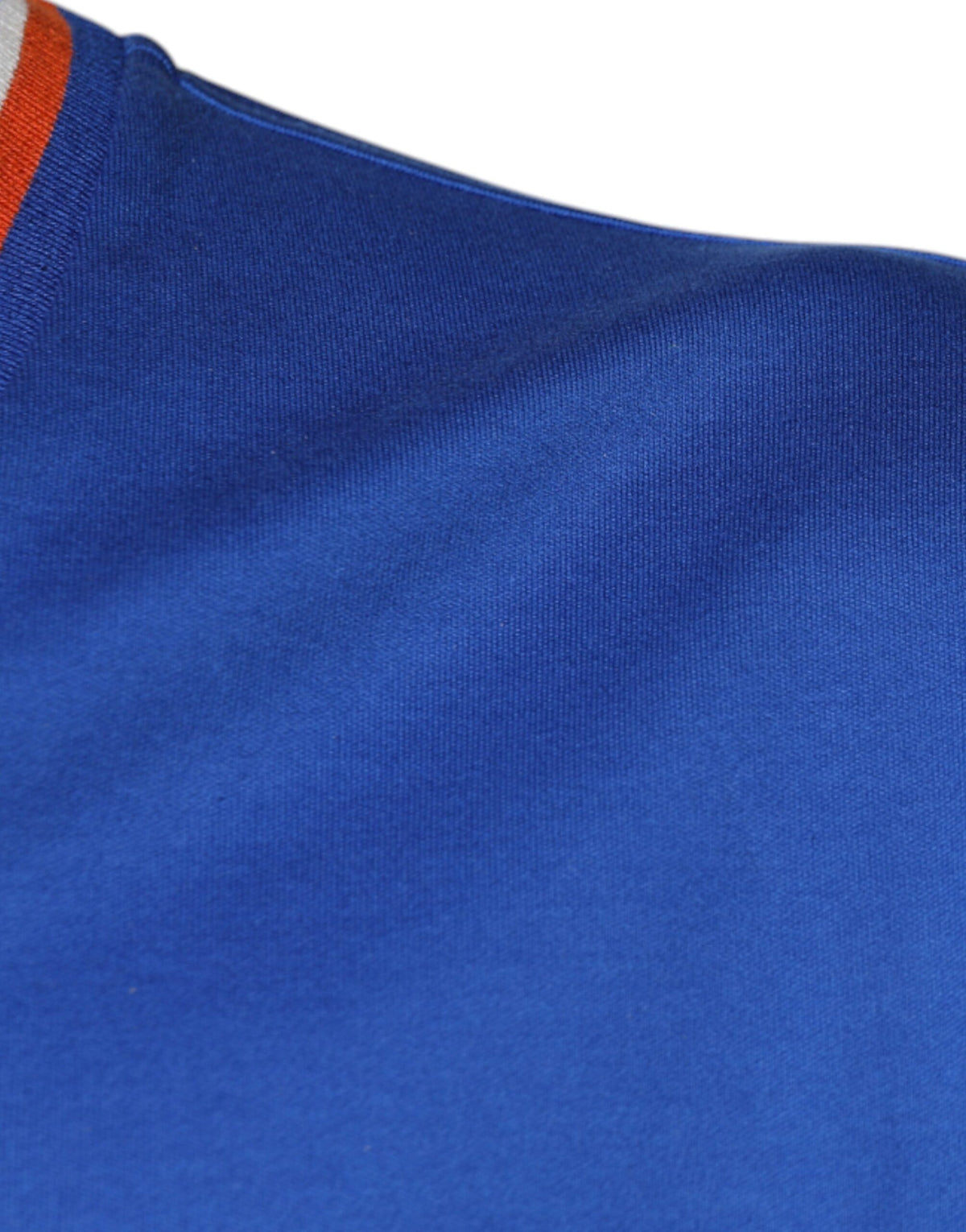 Dolce & Gabbana Blaues Logo-T-Shirt mit V-Ausschnitt und kurzen Ärmeln